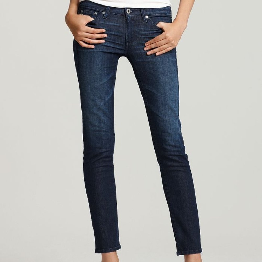 AG Adriano Goldschmied The Stilt Crop Cigarette Jean Dark Wash Size 25 Regular
